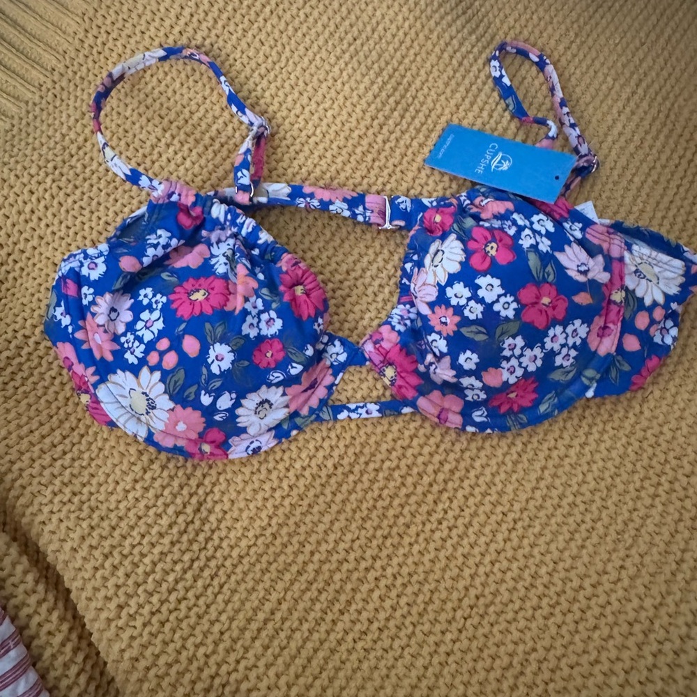 Cupshe Blue Floral Bikini Top